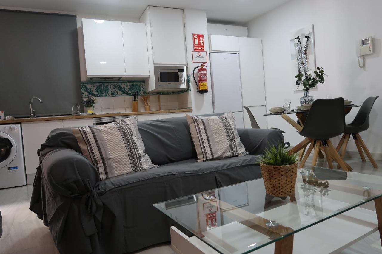 J & E Malaga Center Apartamentos Экстерьер фото
