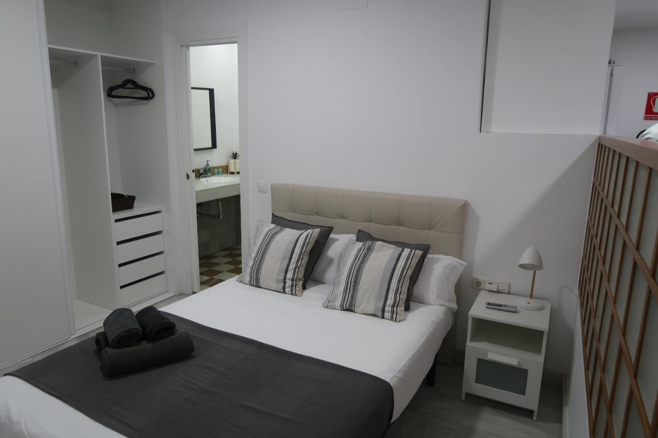 J & E Malaga Center Apartamentos Экстерьер фото
