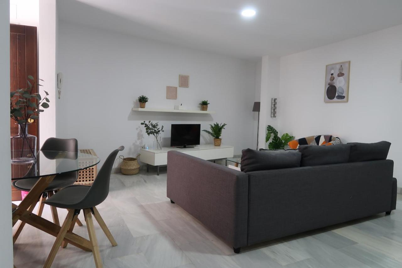 J & E Malaga Center Apartamentos Экстерьер фото