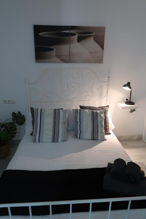 J & E Malaga Center Apartamentos Экстерьер фото