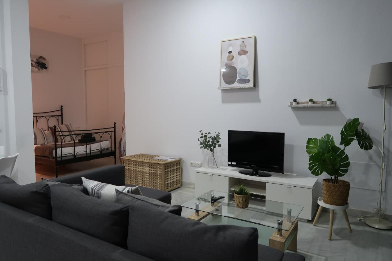 J & E Malaga Center Apartamentos Экстерьер фото