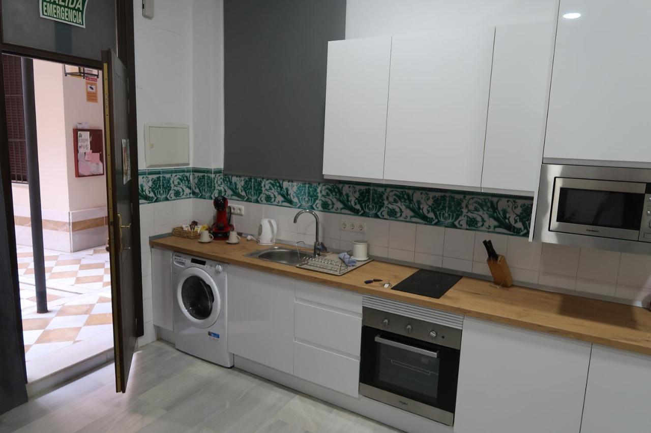 J & E Malaga Center Apartamentos Экстерьер фото