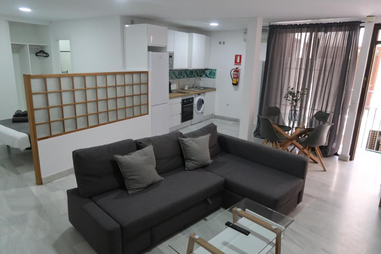 J & E Malaga Center Apartamentos Экстерьер фото
