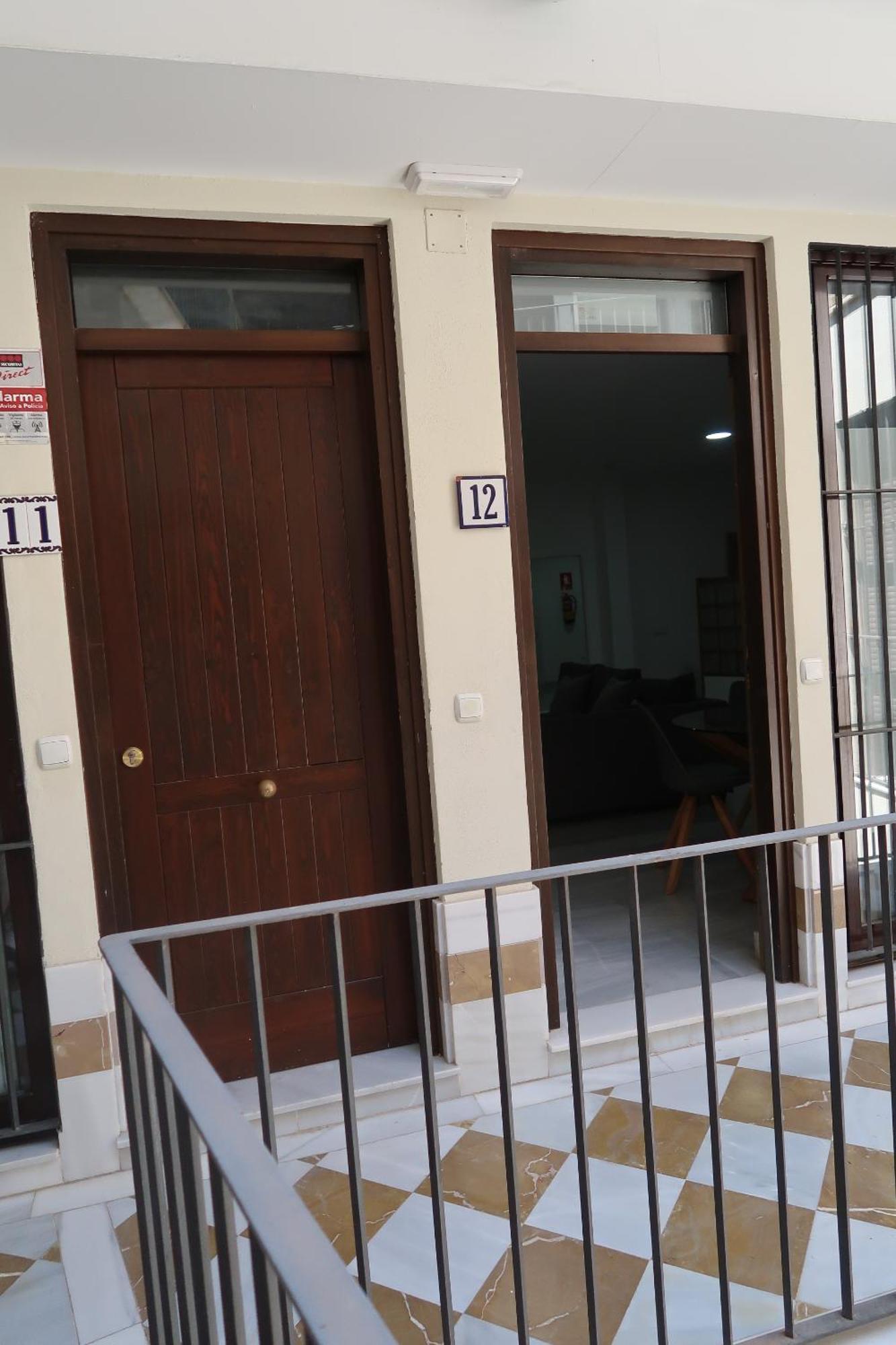J & E Malaga Center Apartamentos Экстерьер фото
