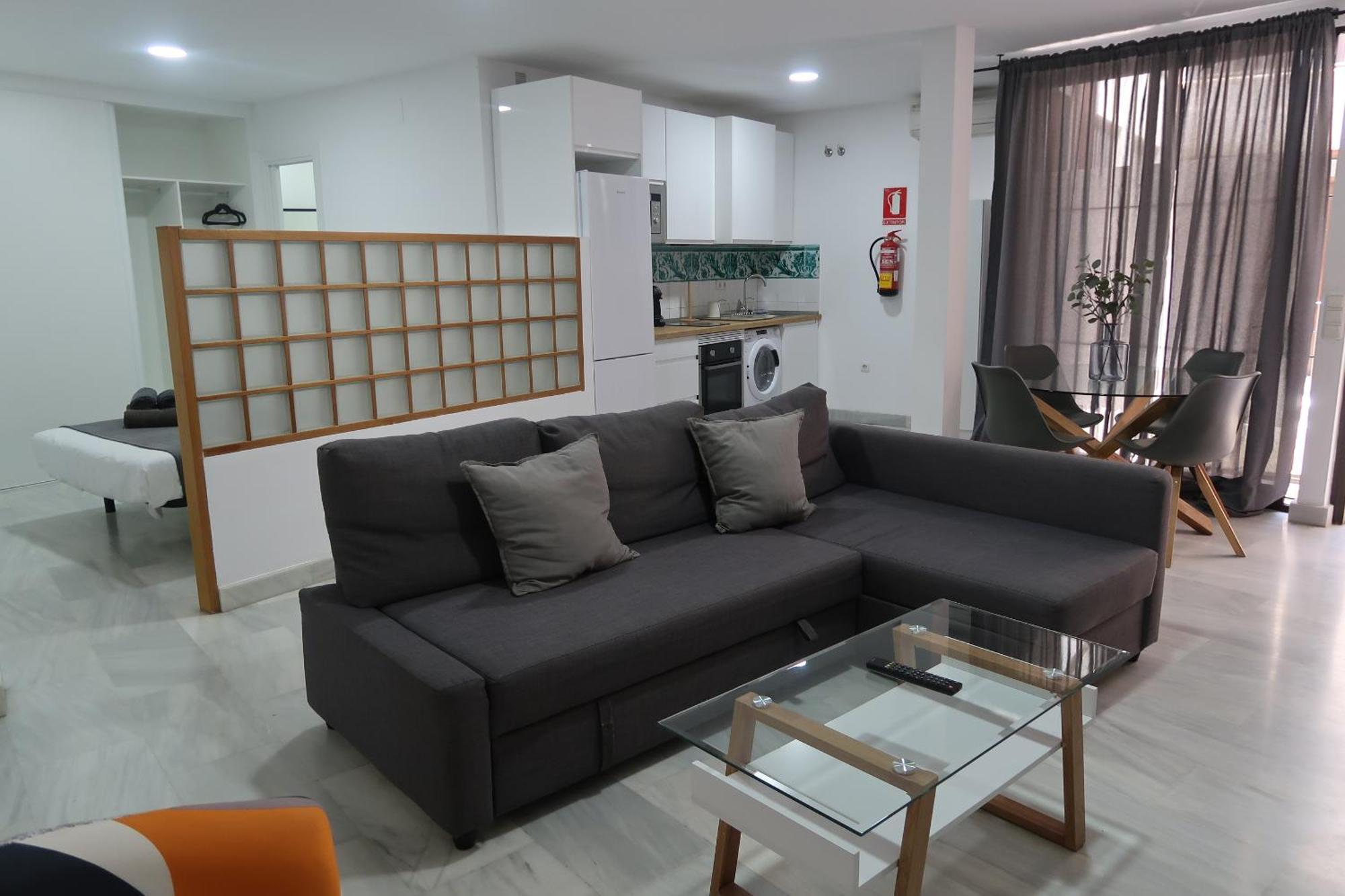 J & E Malaga Center Apartamentos Экстерьер фото