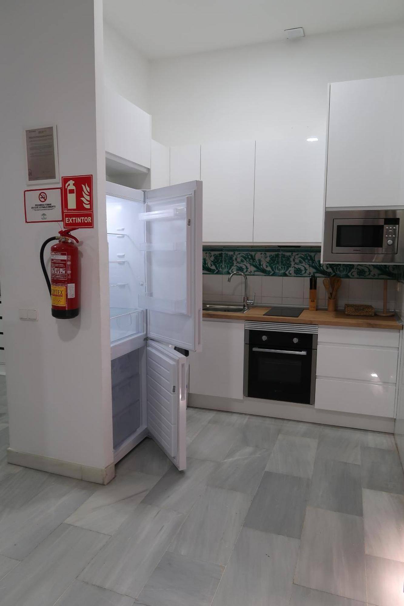 J & E Malaga Center Apartamentos Экстерьер фото